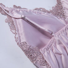 Load image into Gallery viewer, Stella