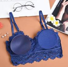 Load image into Gallery viewer, Hattie