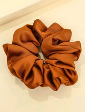 Load image into Gallery viewer, Minimalist Solid Big Scrunchie
