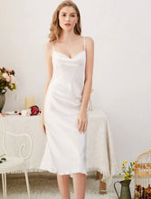 Load image into Gallery viewer, Vanessa