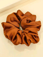 Load image into Gallery viewer, Minimalist Solid Big Scrunchie
