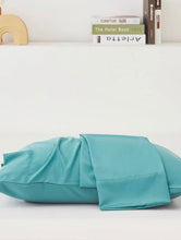 Load image into Gallery viewer, Premium Bamboo Pillowcases Set of 2 (Blue)

